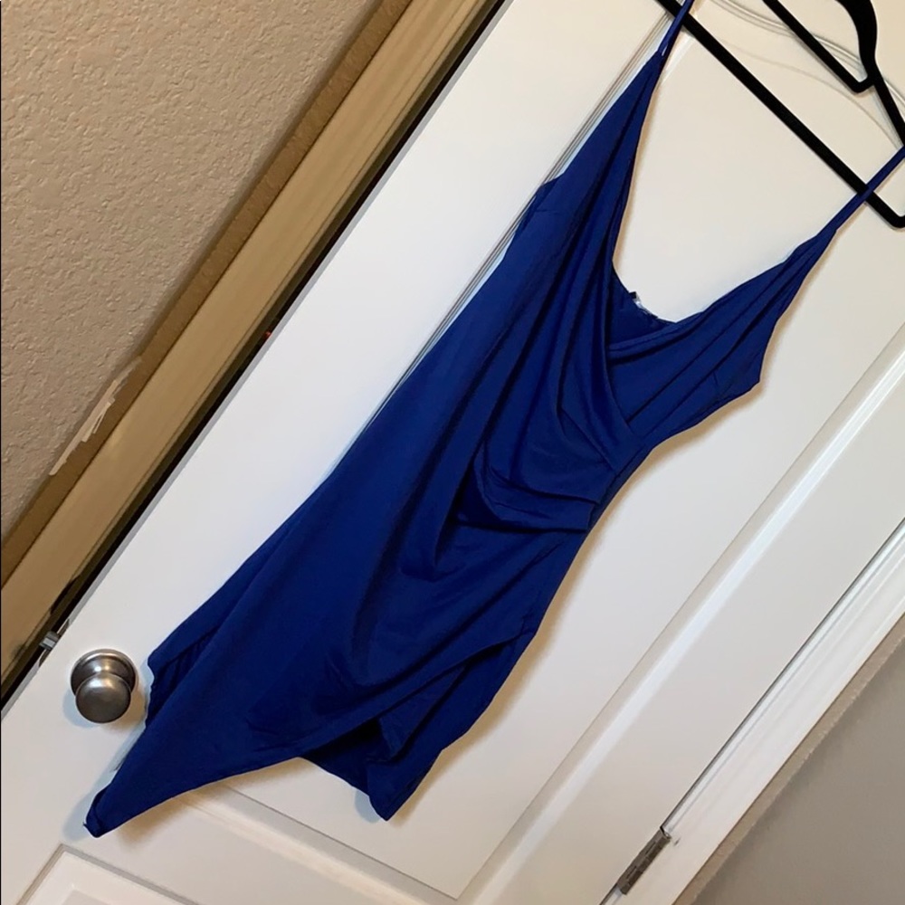 Fashion Nova Blue dress never worn !